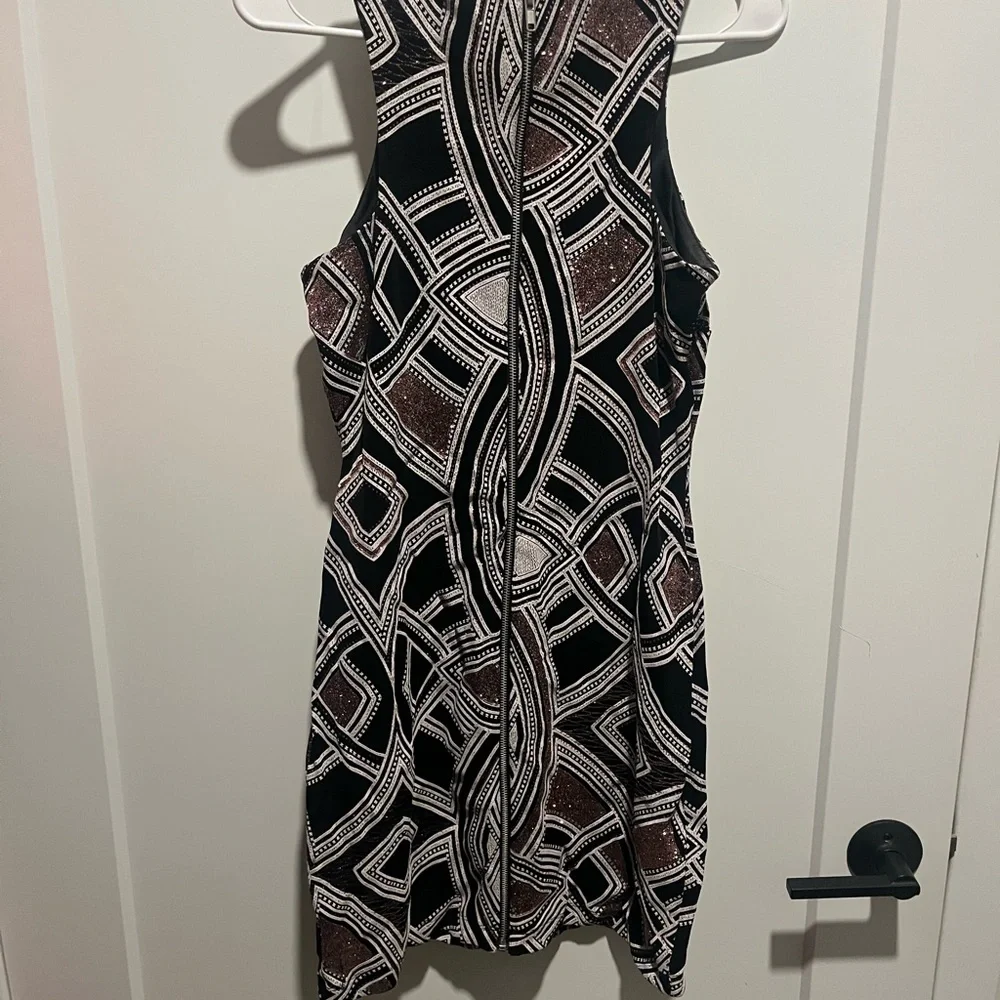 Speechless Black & Gold Geometric Mini Dress | Size 9 | Bodycon Cocktail Party - Picture 4 of 4